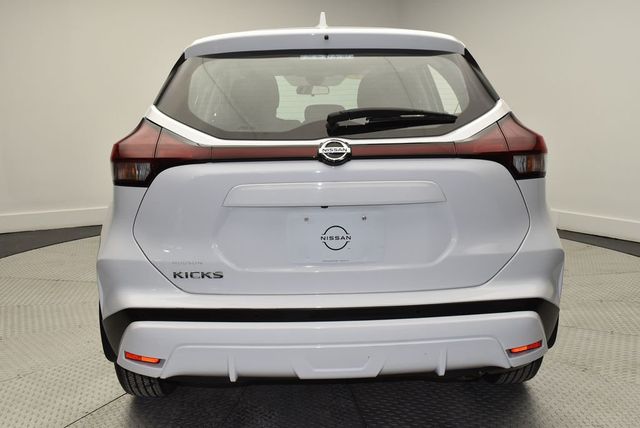 2021 Nissan Kicks S FWD - 22983554 - 5
