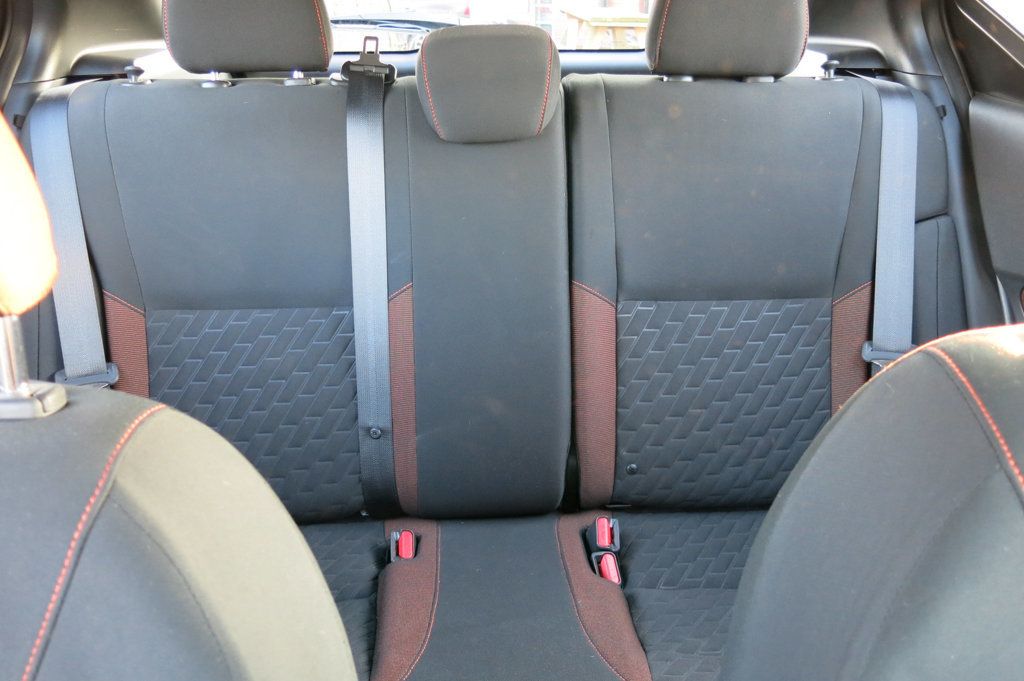 2021 Nissan Kicks SR FWD - 22990363 - 17