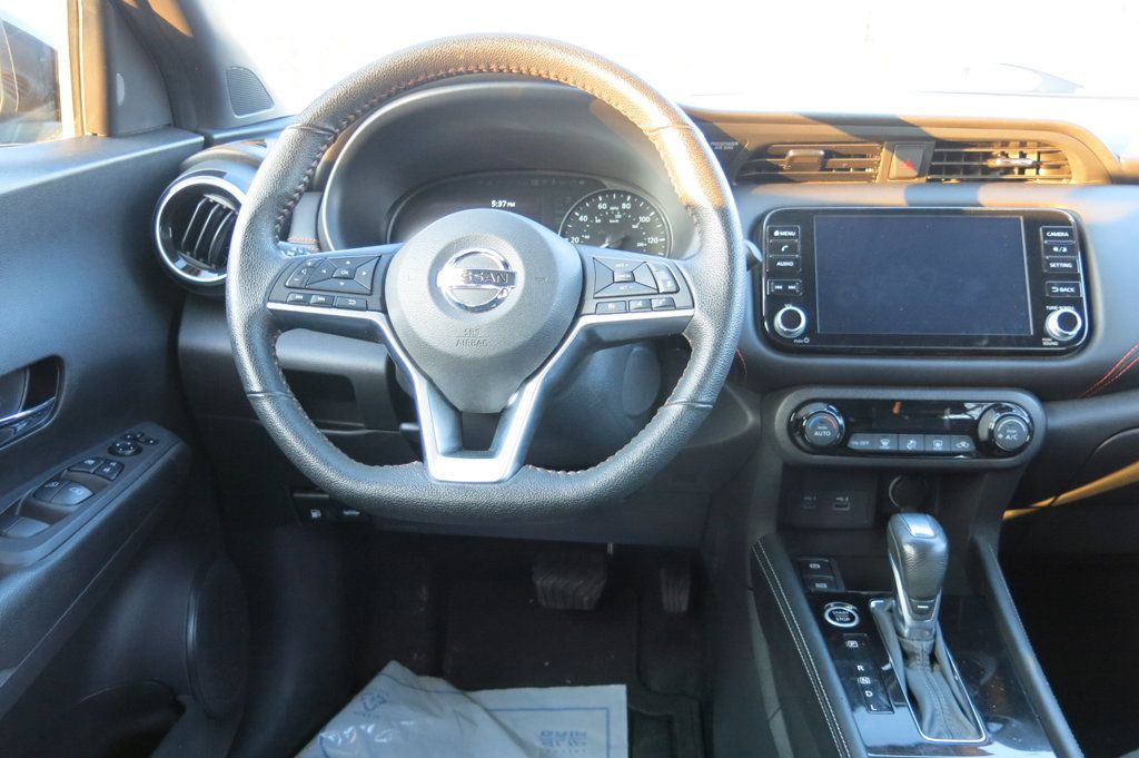 2021 Nissan Kicks SR FWD - 22990363 - 19