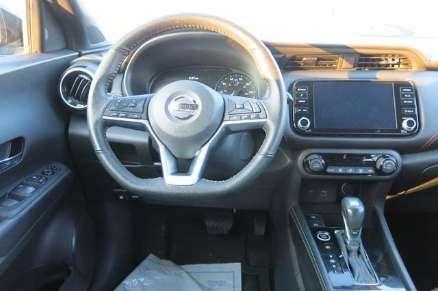 2021 Nissan Kicks SR FWD - 22990363 - 19
