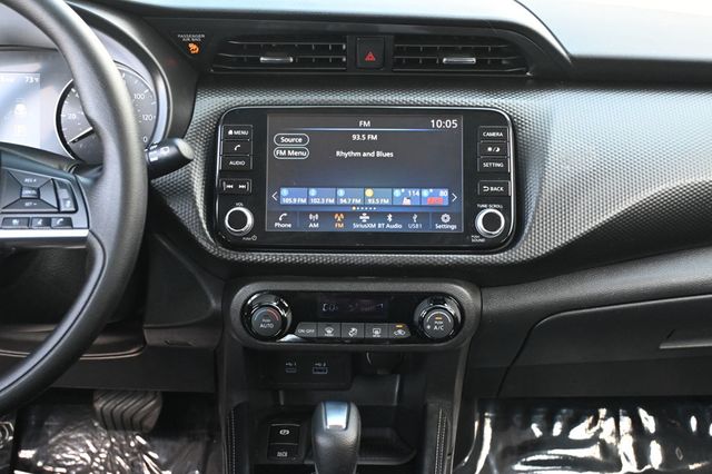 2021 Nissan Kicks SV FWD - 22850843 - 11