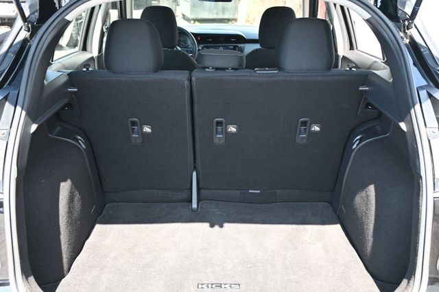 2021 Nissan Kicks SV FWD - 22850843 - 18