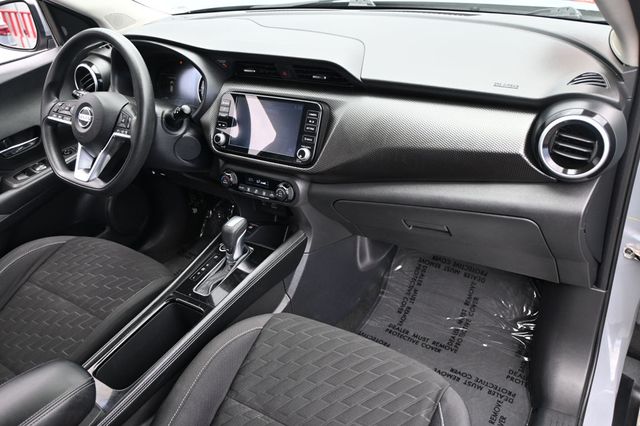 2021 Nissan Kicks SV FWD - 23047674 - 11