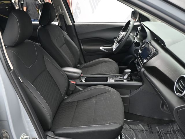 2021 Nissan Kicks SV FWD - 23047674 - 18