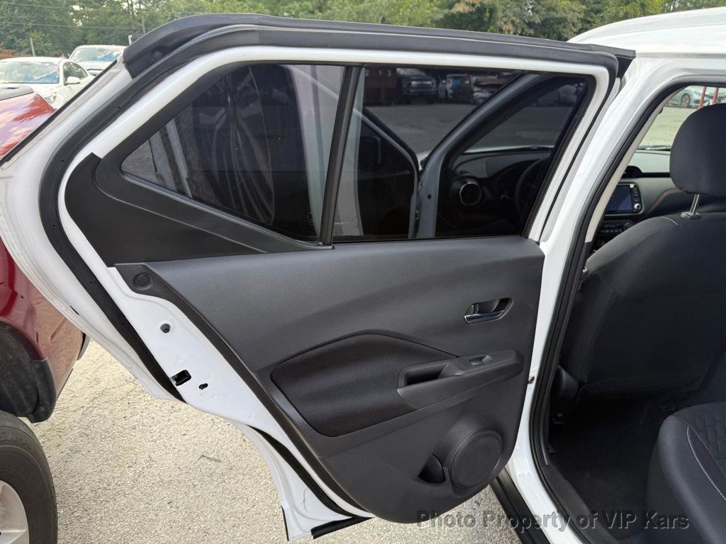 2021 Nissan Kicks SV photo 14