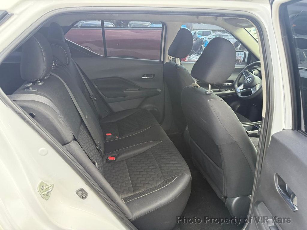 2021 Nissan Kicks SV photo 18