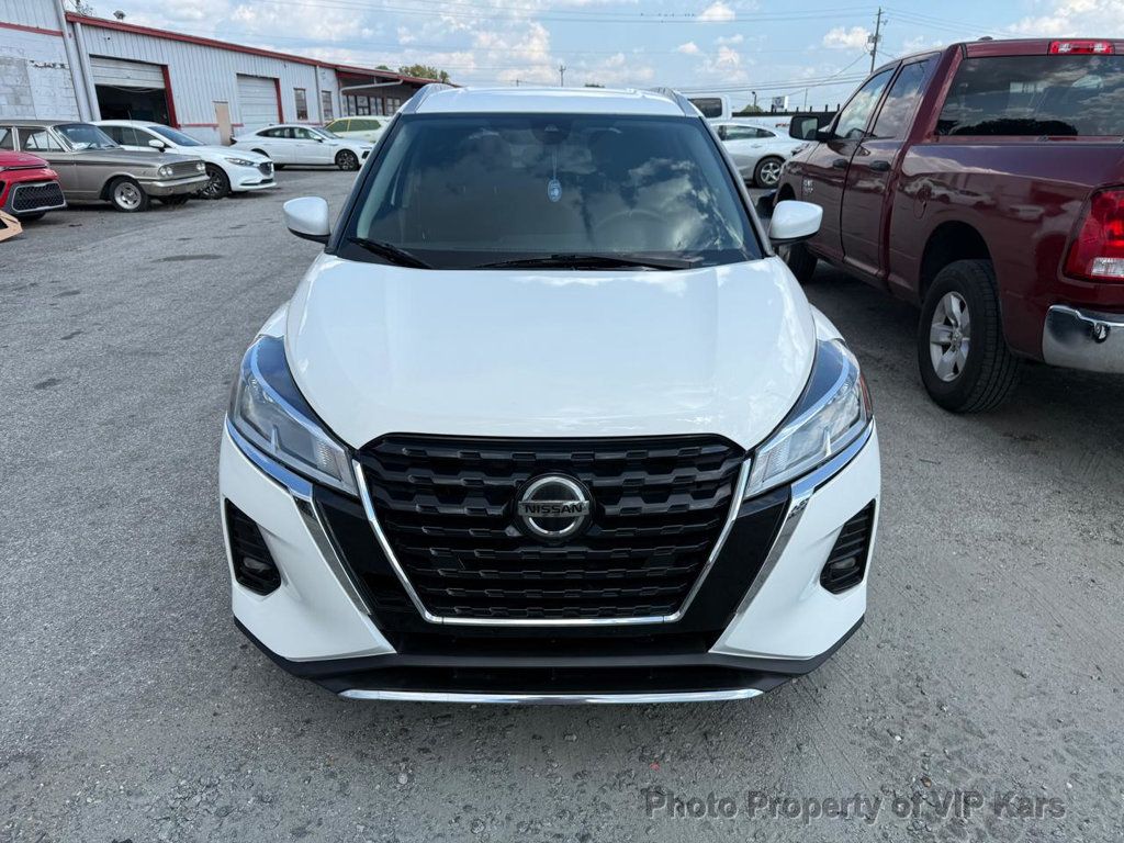 2021 Nissan Kicks SV photo 3