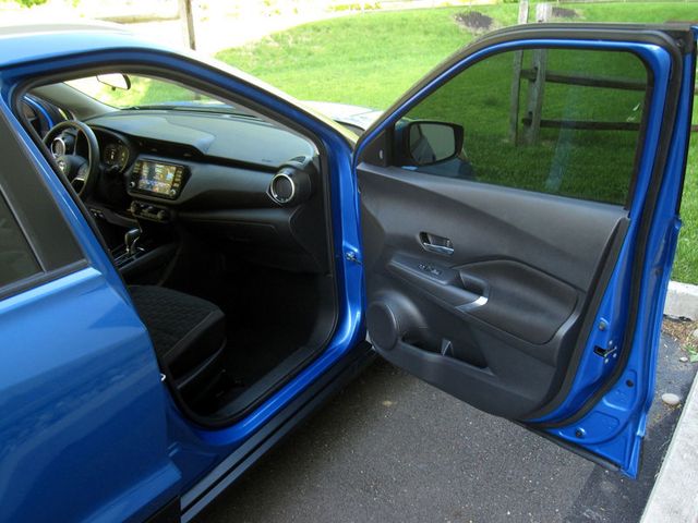 2021 Nissan Kicks SV FWD - 23024998 - 20