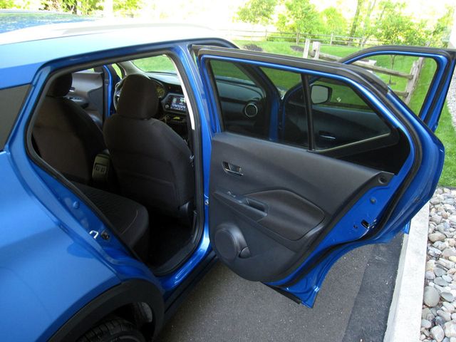 2021 Nissan Kicks SV FWD - 23024998 - 24