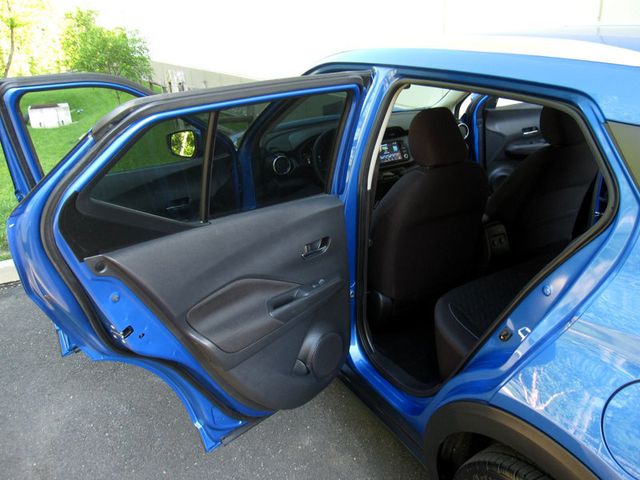 2021 Nissan Kicks SV FWD - 23024998 - 25