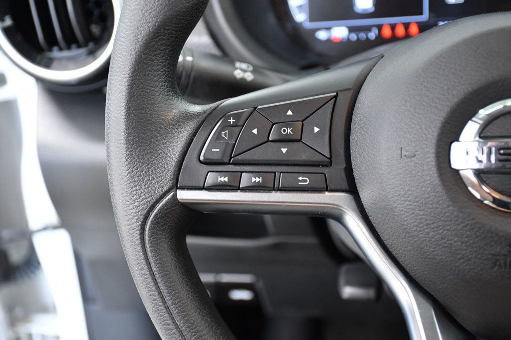 2021 Nissan Kicks SV FWD - 22919023 - 20