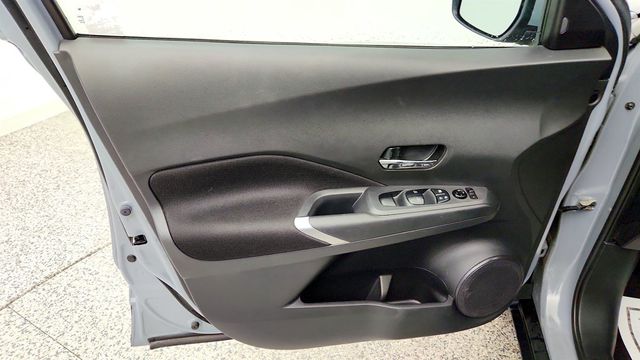 2021 Nissan Kicks SV FWD - 23032070 - 9