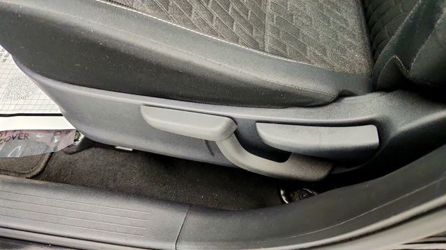 2021 Nissan Kicks SV FWD - 23100812 - 9