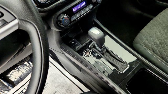 2021 Nissan Kicks SV FWD - 23100812 - 15