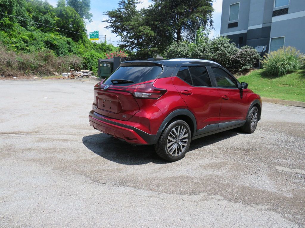 2021 Nissan Kicks SV photo 3