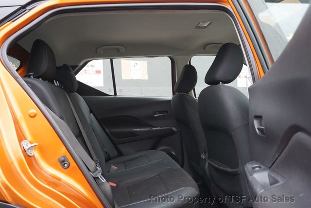 2021 Nissan Kicks SV FWD - 22984676 - 12