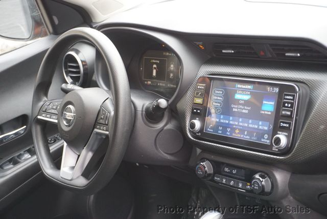 2021 Nissan Kicks SV FWD - 22984676 - 16