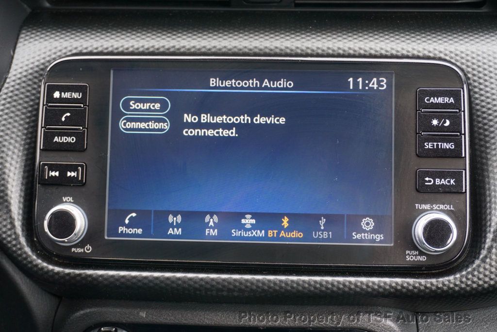 2021 Nissan Kicks SV FWD - 22984676 - 21