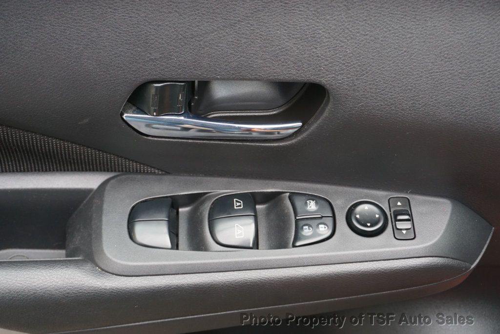 2021 Nissan Kicks SV FWD - 22984676 - 27