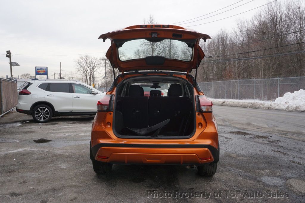 2021 Nissan Kicks SV FWD - 22984676 - 28