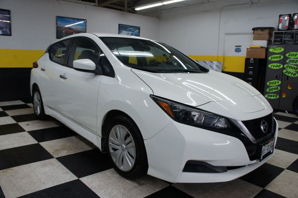 Nissan Leaf photo 2