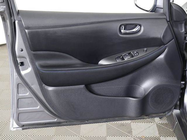2021 Nissan Leaf S PLUS Hatchback - 22947683 - 18