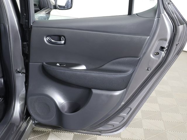 2021 Nissan Leaf S PLUS Hatchback - 22947683 - 21
