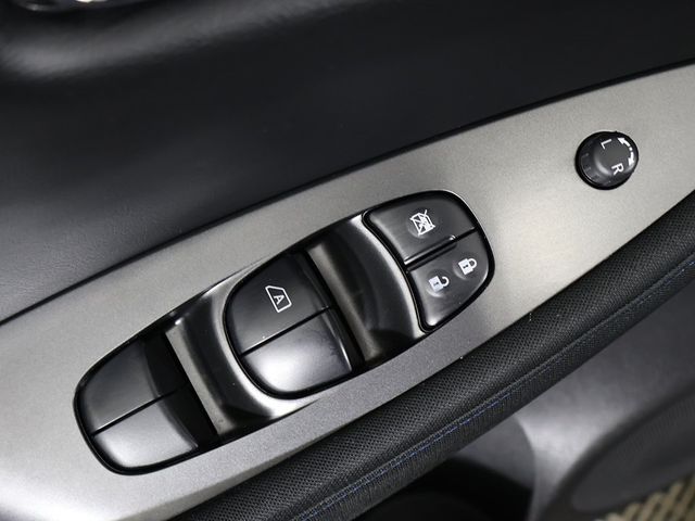 2021 Nissan Leaf S PLUS Hatchback - 22947683 - 32