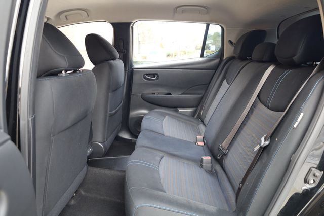 2021 Nissan Leaf SV w/ Tech Pkg! - 22980413 - 17