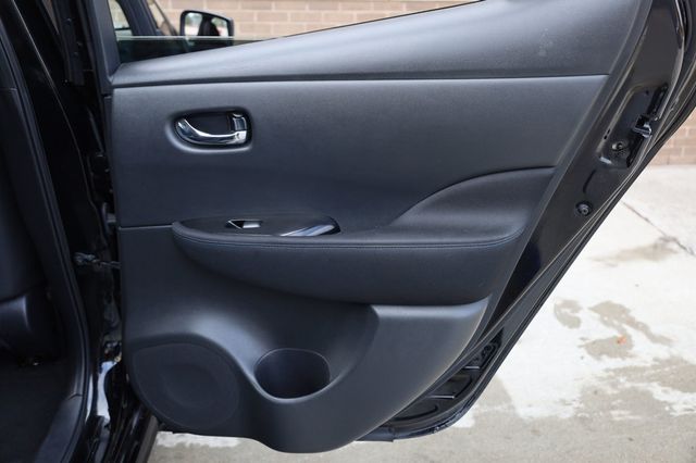 2021 Nissan Leaf SV w/ Tech Pkg! - 22980413 - 19