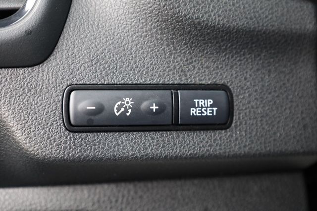 2021 Nissan Leaf SV w/ Tech Pkg! - 22980413 - 32