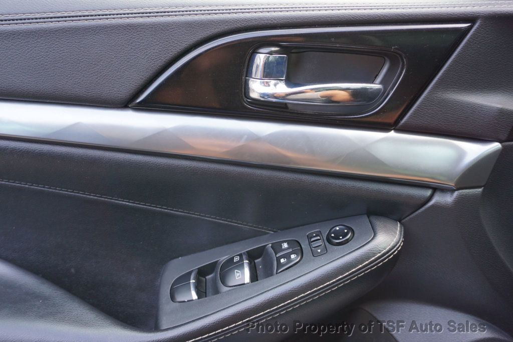 2021 Nissan Maxima SV photo 28