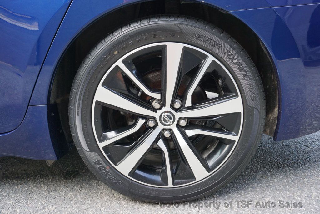 2021 Nissan Maxima SV photo 32