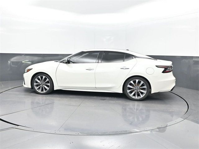 2021 Nissan Maxima Platinum photo 2