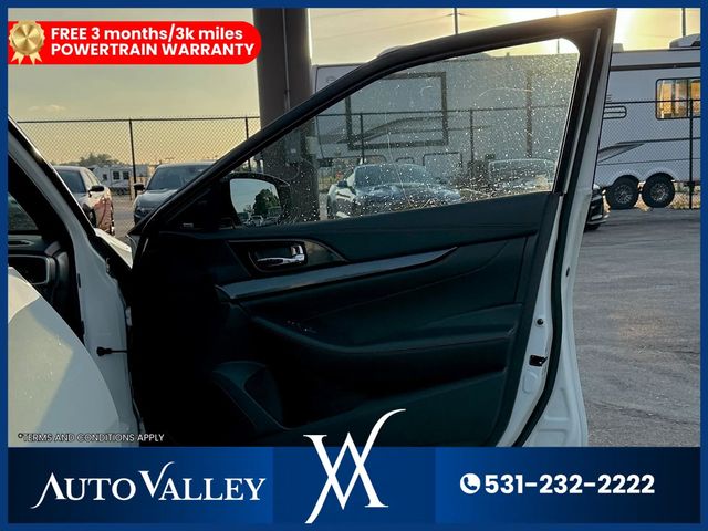 2021 Nissan Maxima SR Sedan 4D - 23037296 - 17