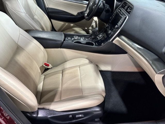 2021 Nissan Maxima SV 3.5L - 22869586 - 16