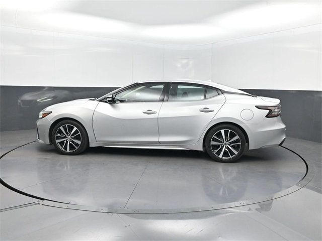 2021 Nissan Maxima SV photo 2