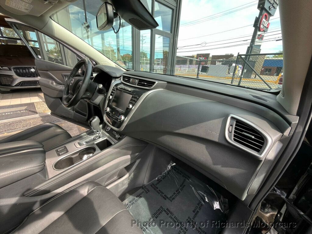 2021 Nissan Murano SL photo 19