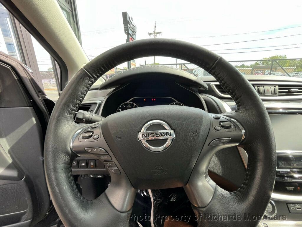 2021 Nissan Murano SL photo 20