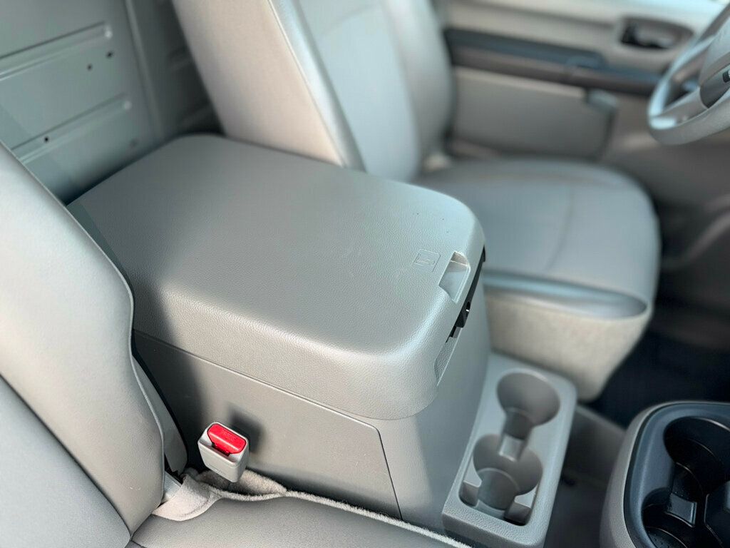 2021 Nissan NV Cargo ** 1 OWNER CLEAN CARFAX REPORT!! ** - 22948789 - 23