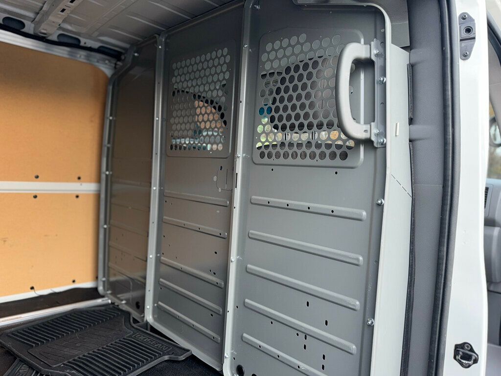 2021 Nissan NV Cargo ** 1 OWNER CLEAN CARFAX REPORT!! ** - 22948789 - 29