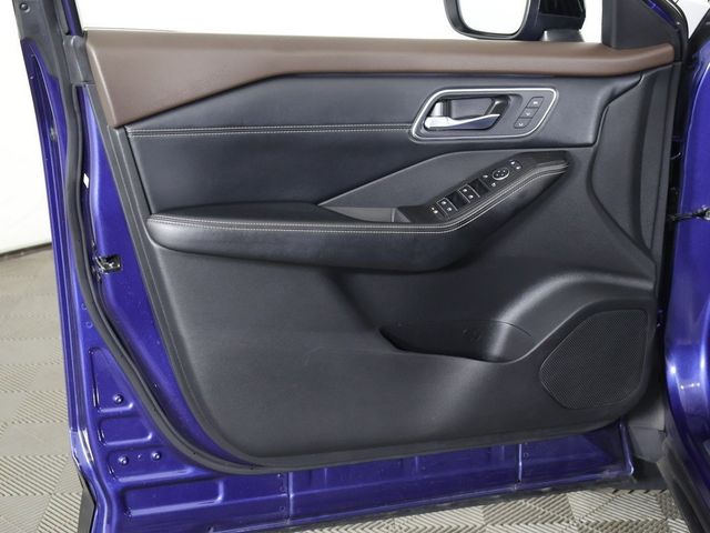 2021 Nissan Rogue AWD Platinum - 22956746 - 26