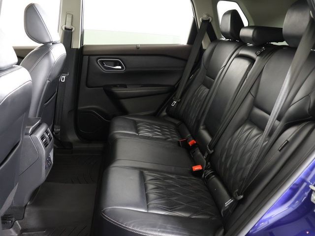 2021 Nissan Rogue AWD Platinum - 22956746 - 38