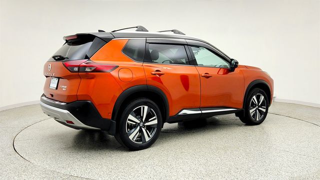 2021 Nissan Rogue AWD Platinum w/ Illuminated Kick Plates - 23027979 - 4