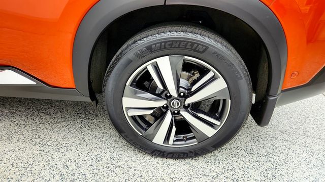2021 Nissan Rogue AWD Platinum w/ Illuminated Kick Plates - 23027979 - 8