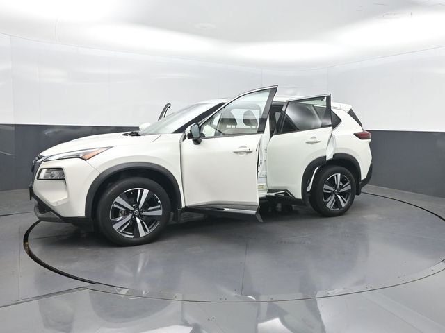 2021 Nissan Rogue AWD SL - 23039312 - 40