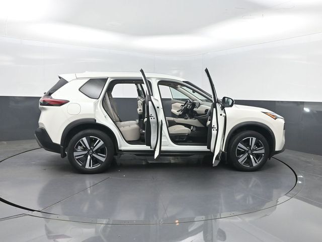 2021 Nissan Rogue AWD SL - 23039312 - 41