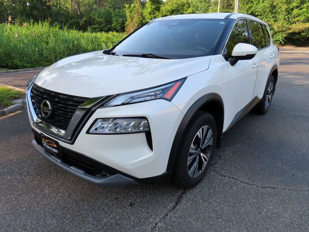 2021 Nissan Rogue SV photo 4