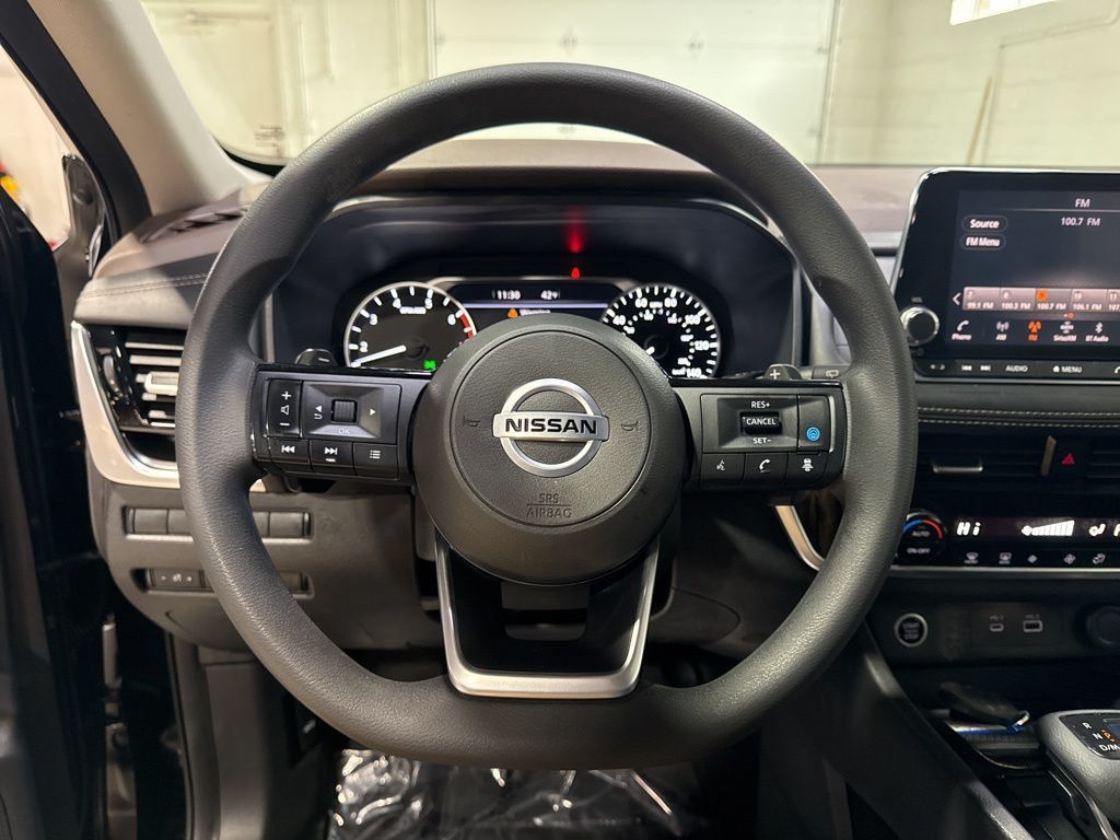 2021 Nissan Rogue AWD SV - 22992972 - 11