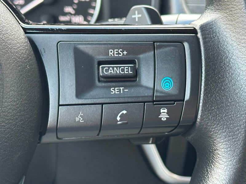 2021 Nissan Rogue AWD SV - 22879038 - 27